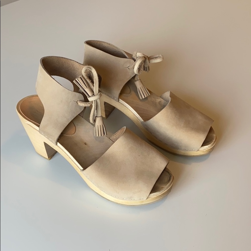 Bryr Hannah Spanish Toe High Heel in Bone